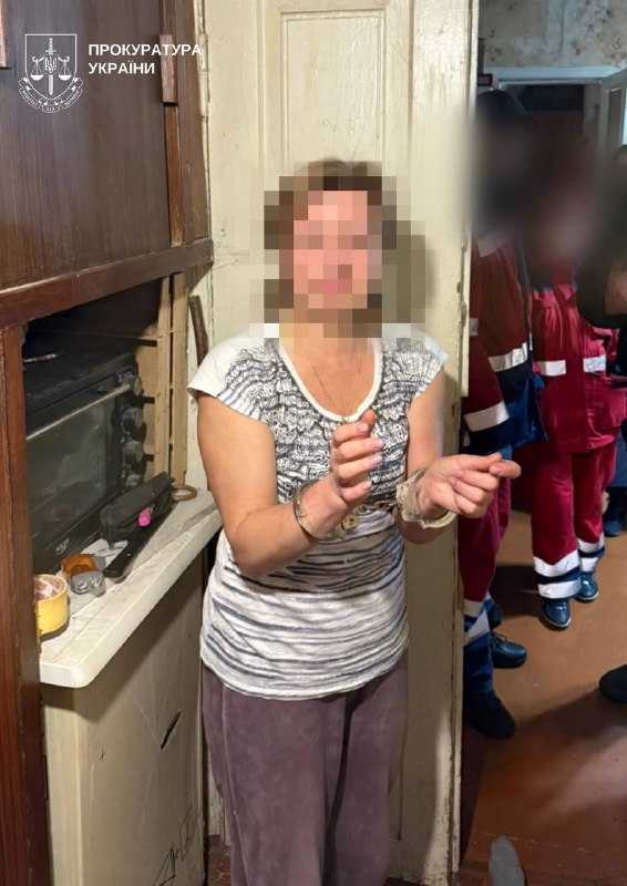 В Ірпені на Київщині жінка зарізала власного чоловіка через політику, — прокурат...