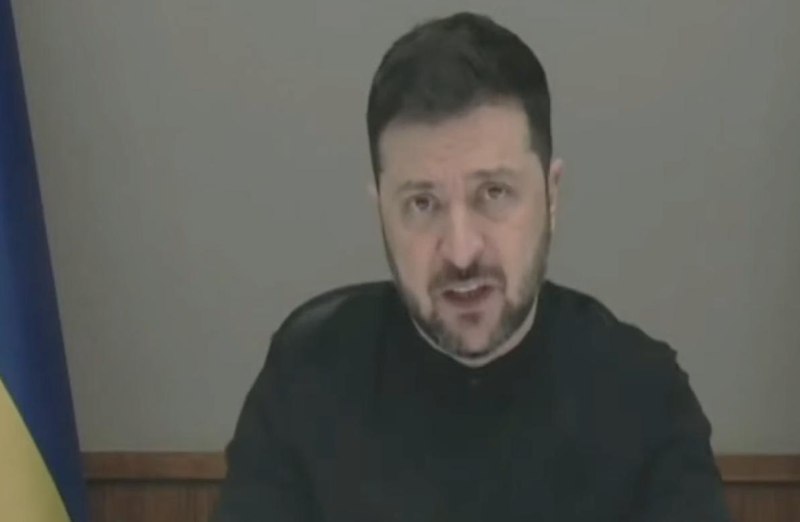 Зараз ми перебуваємо у критичному моменті. Є багато шуму у ЗМІ, багато політично...