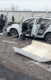 Людина що сиділа попереду в автівці не вижила: така ситуація на Харківському шо...