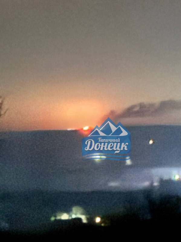 На окупованій Донеччині знову блекаут через атаки дронів Місцеві пабліки пишуть...