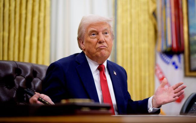 Трамп заявив, що у нього немає дедлайну щодо досягнення угоди по УкраїніНизка за...