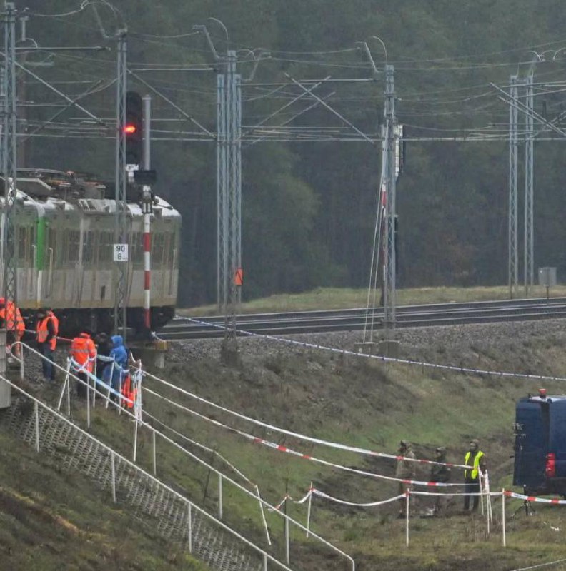 У Польщі затримали третього українця, підозрюваного в диверсії на залізниці 15–1...