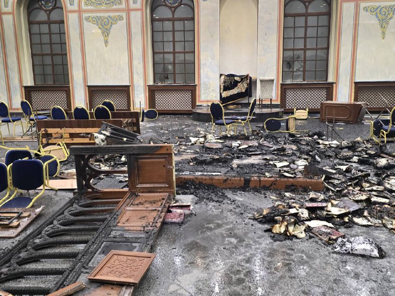 У Чернівцях підпалили одну з найважливіших у світі синагог Як повідомили ізраїл...