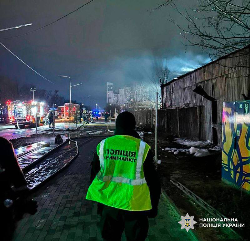 У гаражах на Оболоні в столиці ймовірно вибухнула автівка з ГБО За даними поліці...