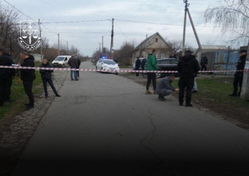 У селі на Запоріжжі пʼяний поліцейський відкрив вогонь по військових під час ко...
