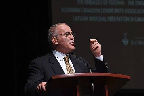 Якби не Україна, танки рф вже стояли б у Польщі. А ми ще обговорюємо, чи брати ї...