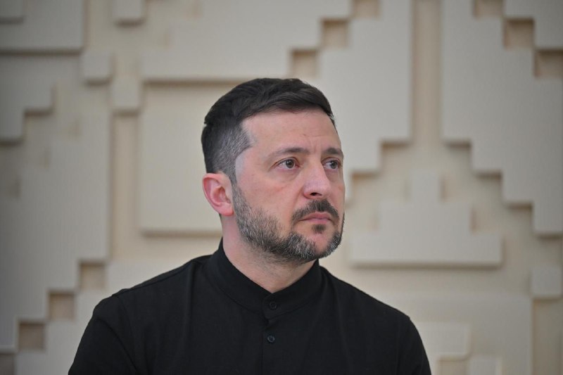 Зеленський ще не бачив нові поправки до мирного плану. Через ризик прослуховуван...