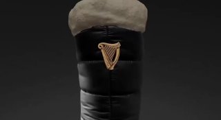 Guiness випустили пивоходиВони залишають сліди у формі келиха темного пива. Так ...