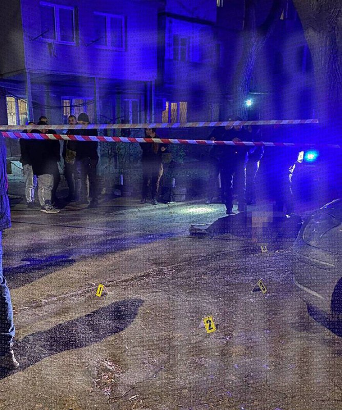 В Одесі серед вулиці застрелили чоловіка, — місцеві паблікиОфіційної інформації ...