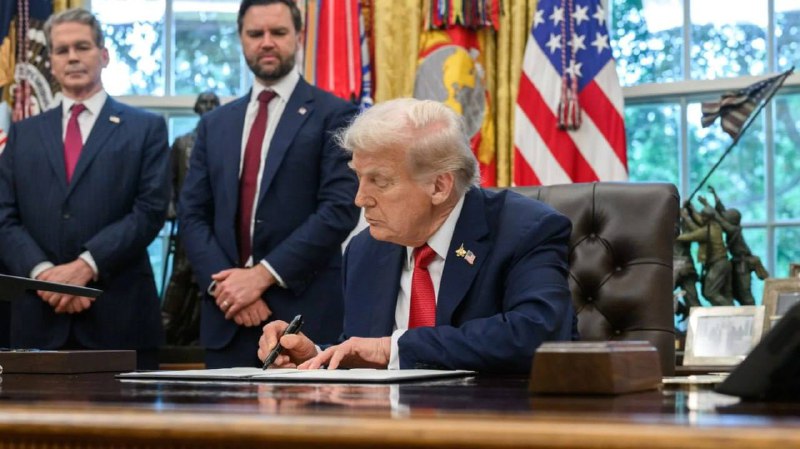 Вашингтон «вибухнув» новою стратегією: Європу критикують, Україну згадують без к...