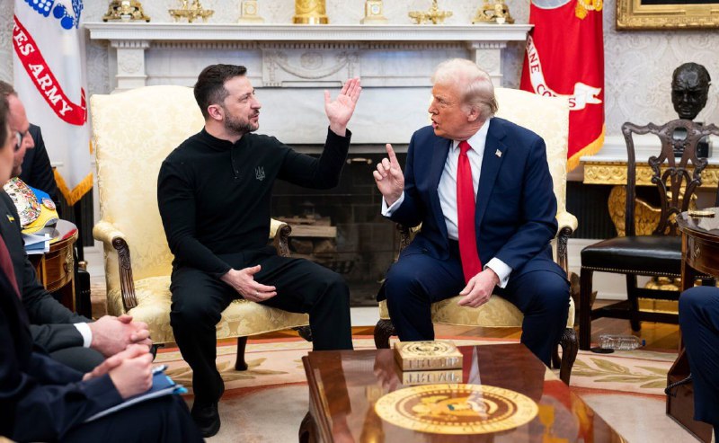 Видання The New York Times опублікувало свої головні фото 2025 року, 7 з яких – ...