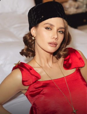 Від вишневого до бордового: Що вдягнути на Новий рік, щоб він був успішнимУкраїн...