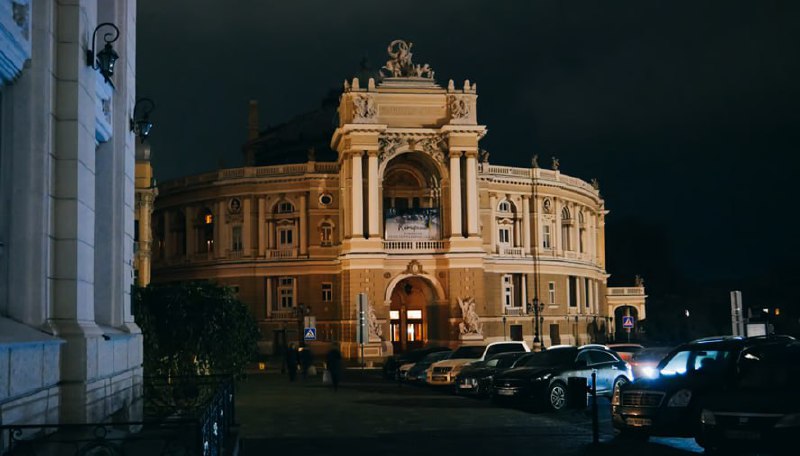 Електропостачання вже відновлено для понад 180 тисяч споживачів Одеси, — прем'єр...