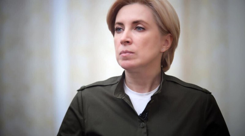 З Президентом можна не погоджуватися, він може не подобатися, його можна критику...