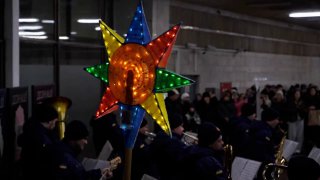 Легендарний "Щедрик" лунає звідусіль!Військові з "Культурного десанту" виконали ...