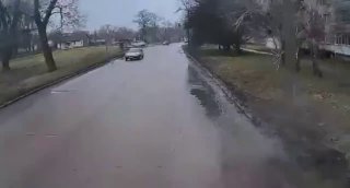 Момент жахливого ДТП у Прилуках, де поліцейські збили жінку з дитиною...