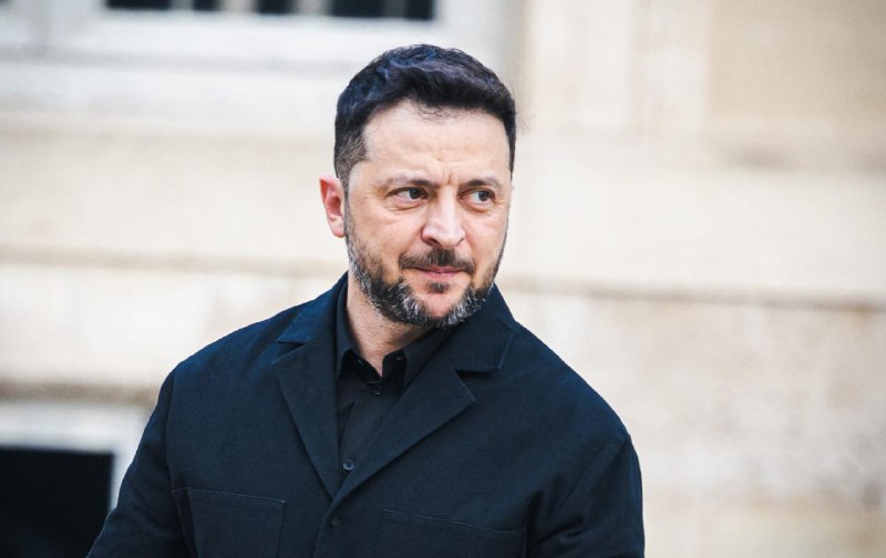 Не маю наміру триматись за президентське крісло, – сказав Зеленський в інтерв'ю ...