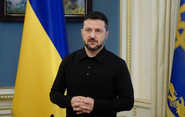 Президент Володимир Зеленський відповів на запитання журналістів. Головні заяви:...