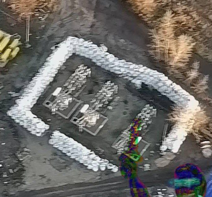 Росіяни публікують наслідки обстрілу ТЕЦ у Чернігові — на фото видно "потужні ук...