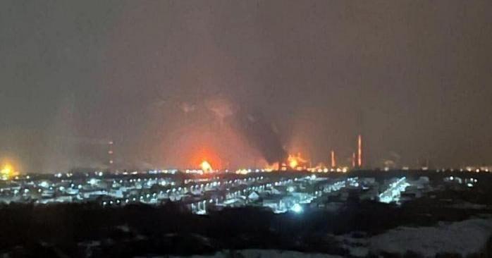 Сизранський НПЗ зупинив роботу після успішних атак ЗСУ, - пише ReutersЗа даними...