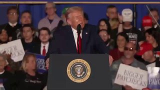 Трамп: Я призупинив міграцію з пекельних дір третього світуГолос з натовпу: Гівн...