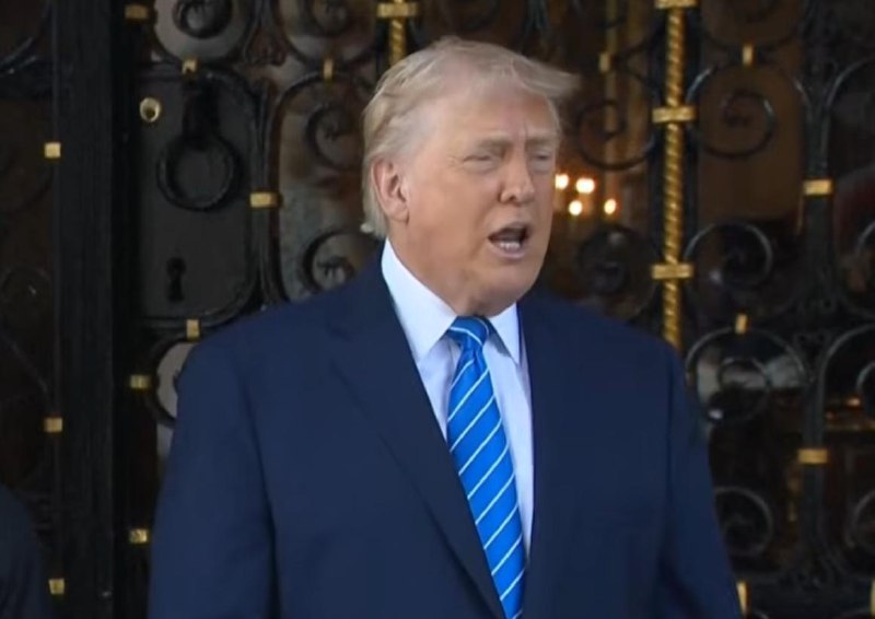 Трамп заявив, що зателефонує Путіну після зустрічі із Зеленським: "Ми продовжимо...