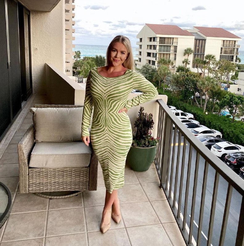 Трамп похвалив «губи-кулемет» свого прес-секретаря Керолайн Левітт"Це гарне обли...