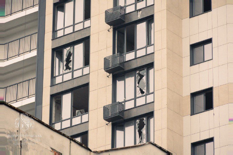 У Дніпрі вже 43 постраждалих через атаку росіян"30 з них лишаються в лікарні. 10...