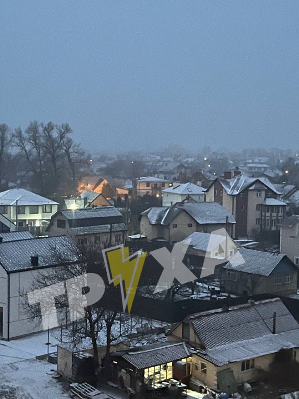У Києві та області випав сніг! Білою ковдрою уже вкриті вулиці!...