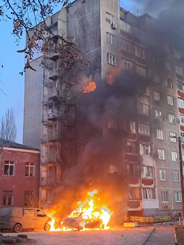 У Чернігові приліт "Шахеда" по багатоповерхівці...