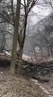 У Чернігові російський дрон влучив у 5-поверхівку, спалахнула пожежа  Ворог тако...