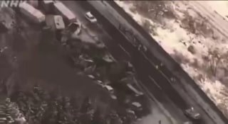 У Японії через ожеледицю сталася масова аварія – зіштовхнулися понад 50 авто. П...