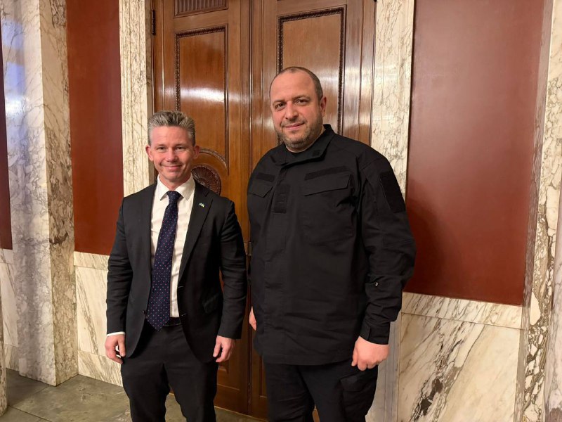 Умєров приїхав до Швеції та зустрівся з міністром оборони Полом Йонсоном "Обгово...