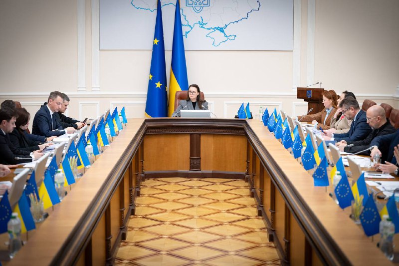 Уряд розпустив наглядові ради ключових компаній в енергетиціЙдеться про припинен...