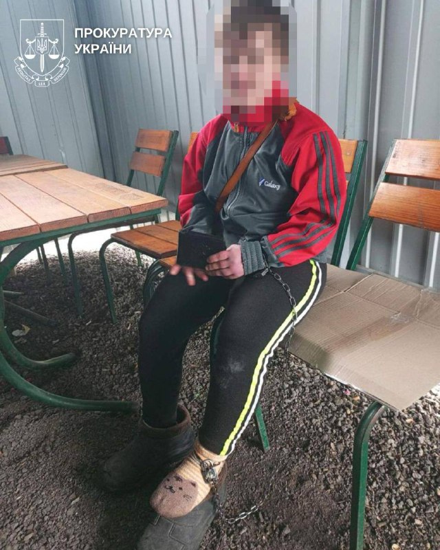 17-річну дівчину з синдромом Дауна тримали на ланцюгу у дитбудинку, — прокуратур...