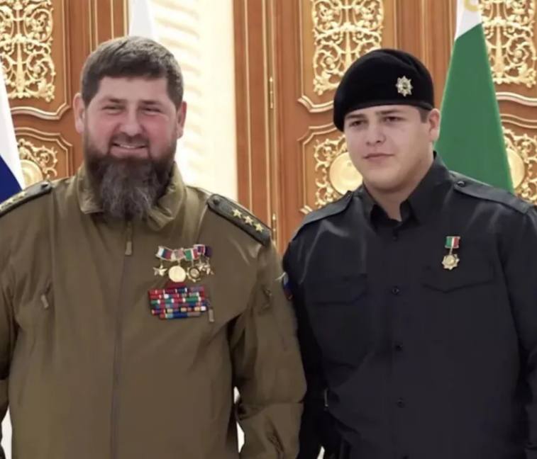 Чеченські ЗМІ повідомляють, що в Грозному розбився син Кадирова Адам   Він нібит...