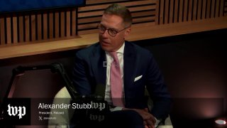 "Від дипломатії гольфу до дипломатії сауни": Президент Фінляндії пропонує новий...