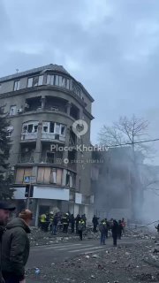 Дві ракети влетіли в житловий будинок. Точна кількість постраждалих ще невідома,...