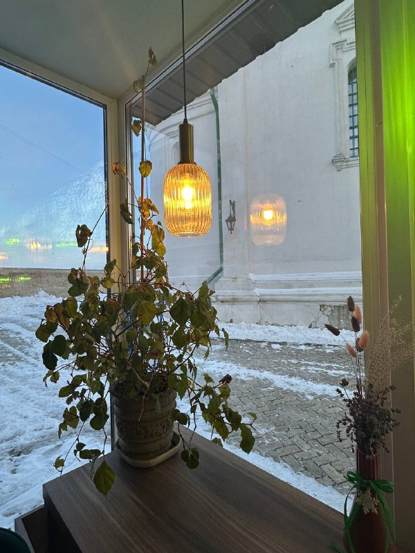 Завтра в столиці -2 та сніжно Вівторок має бути прохолоднішим та слизьким… Дивіт...