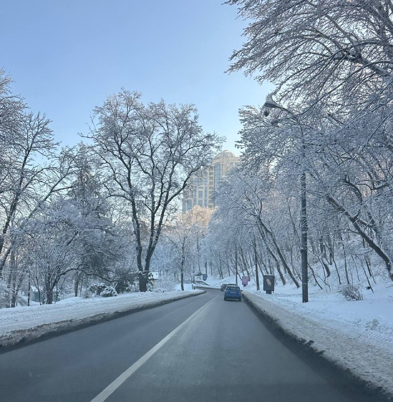 Завтра в столиці -4, але буде хмарноНачебто теплішає, але через сирість та хмарн...