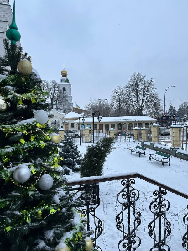 Завтра в столиці -8 та можливий сніг Вихідні будуть морозні… Але через декілька ...