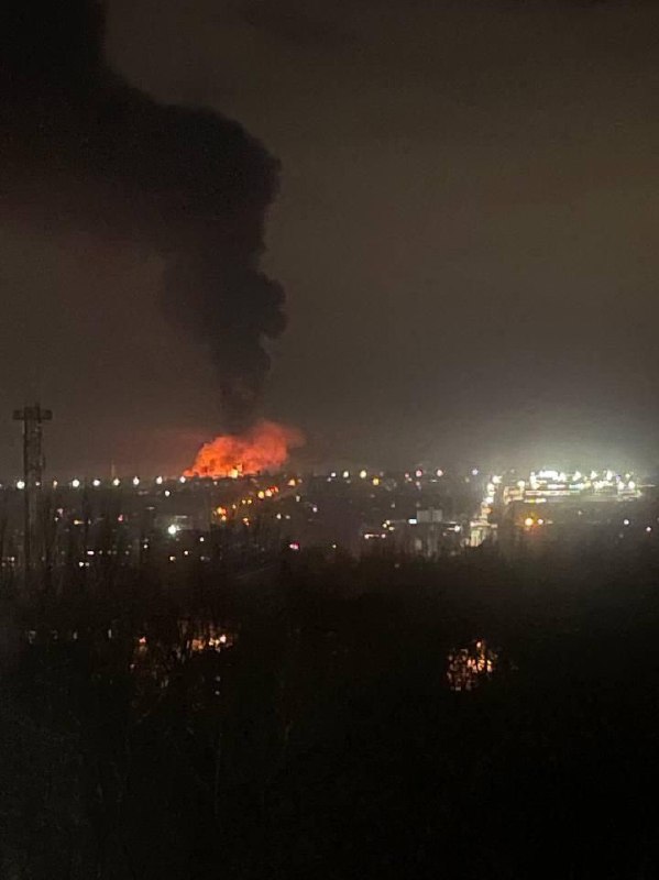 Окуповані Донецьк та Макіївка під атакою БпЛА, – місцеві паблікиПишуть про удар ...