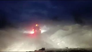 Ситуація на дорогах Франківська зараз: усе замело снігом, — місцеві канали...