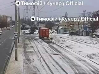 У Дніпрі шахед зачепився за дроти і вибухнув...