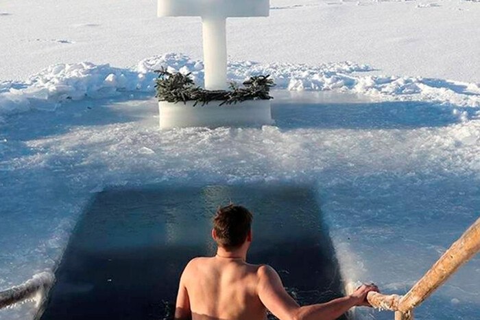 У Києві працюватимуть спеціально підготовлені локації для занурення з нагоди Вод...