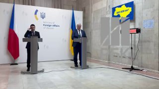 Українська делегація і президент Володимир Зеленський готові відправитися до Ваш...